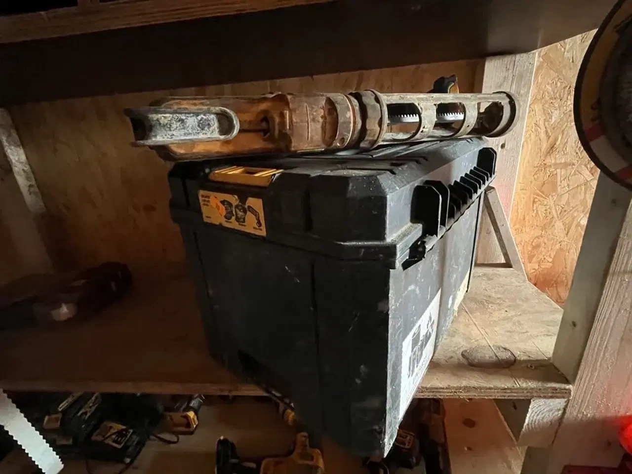 Billede 11 - 6 Stk. Værktøj DEWALT + 4 Batterier, 2 Oplader + Transportks.