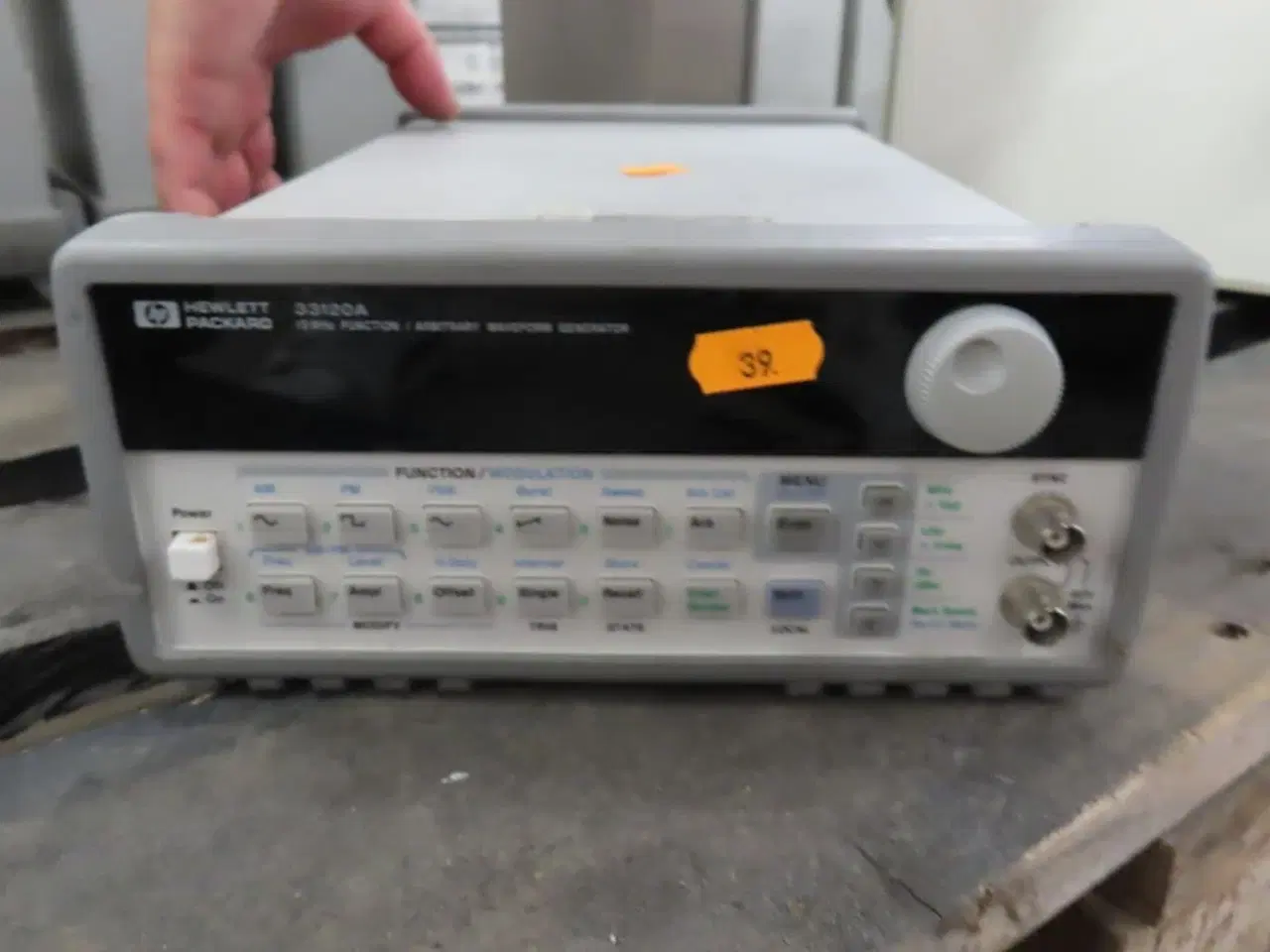 Billede 1 - Waveform Generator HP 33120A