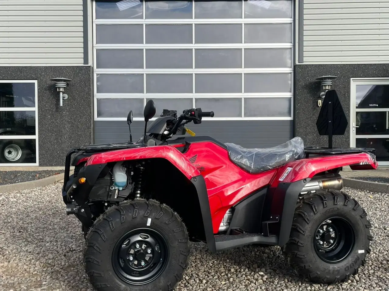 Billede 1 - Honda TRX 420FE Traktor  STORT LAGER AF HONDA ATV. Vi hjælper gerne med at levere den til dig, og bytter gerne. KØB-SALG-BYTTE se mere på www.limas.dk