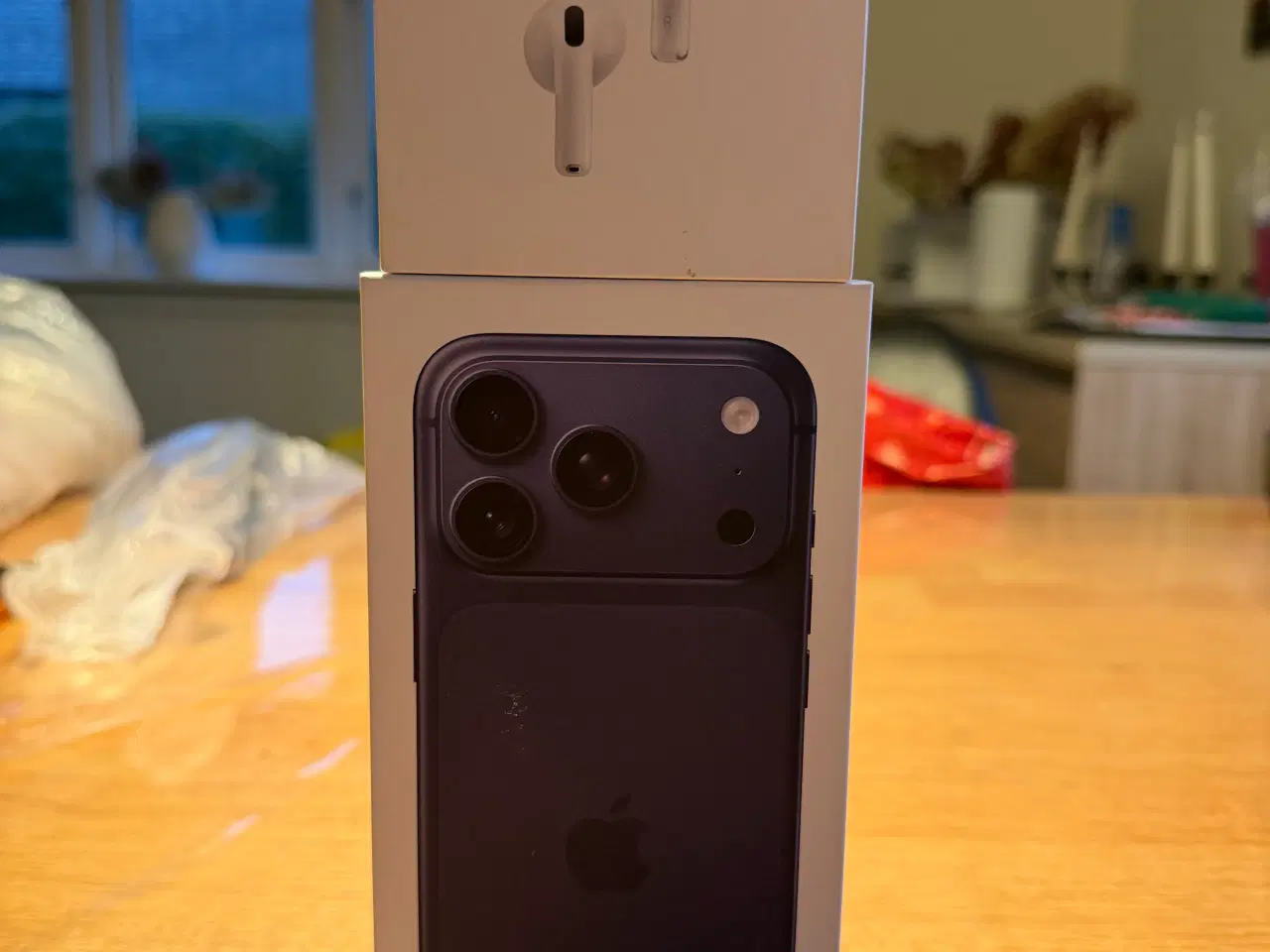 Billede 1 - iphone 17 pro 256 gb med aipods 4 anc 