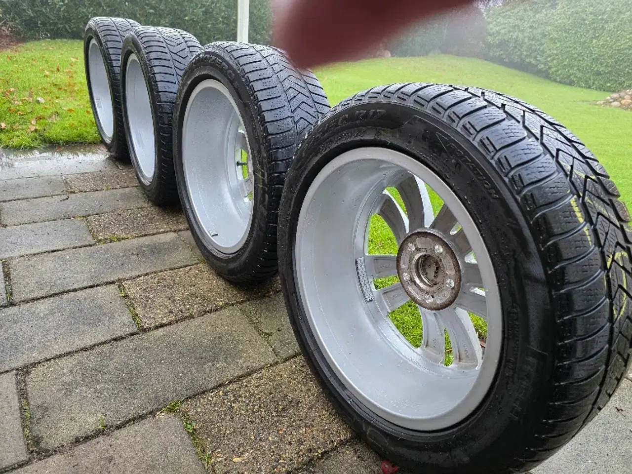 Billede 3 - Fælge 5x108 17 tommer med Pirelli vinterdæk