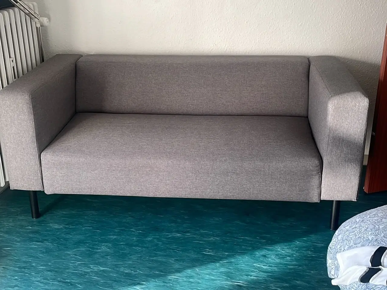 Billede 1 - Gratis sofa som ny grå