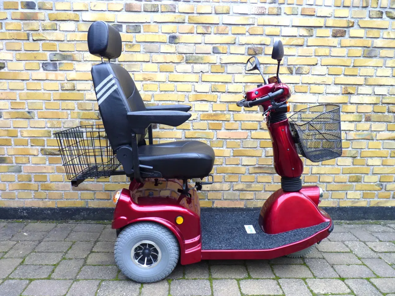 Billede 1 - Karma 737 el scooter med 3 hjul, meget velholdt.