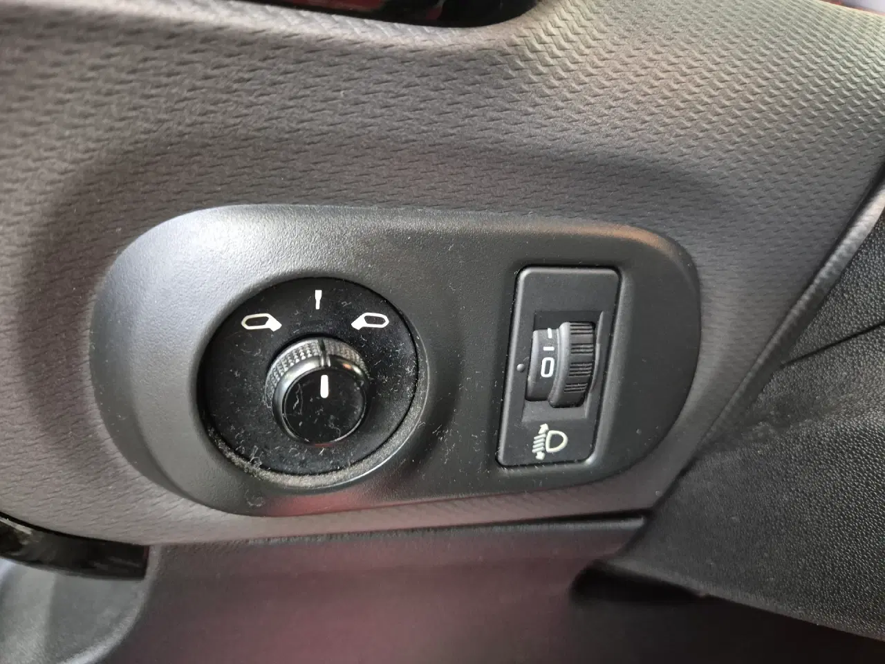 Billede 13 - Citroën C4 Cactus 1,6 Blue HDi Feel start/stop 100HK 5d