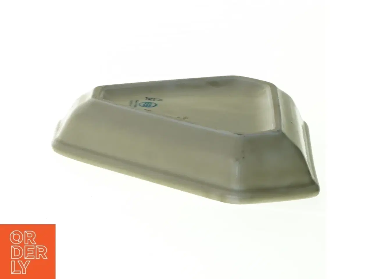 Billede 2 - Trekantet fad med egern motiv fra Royal Copenhagen (str. 15 x 3 cm)