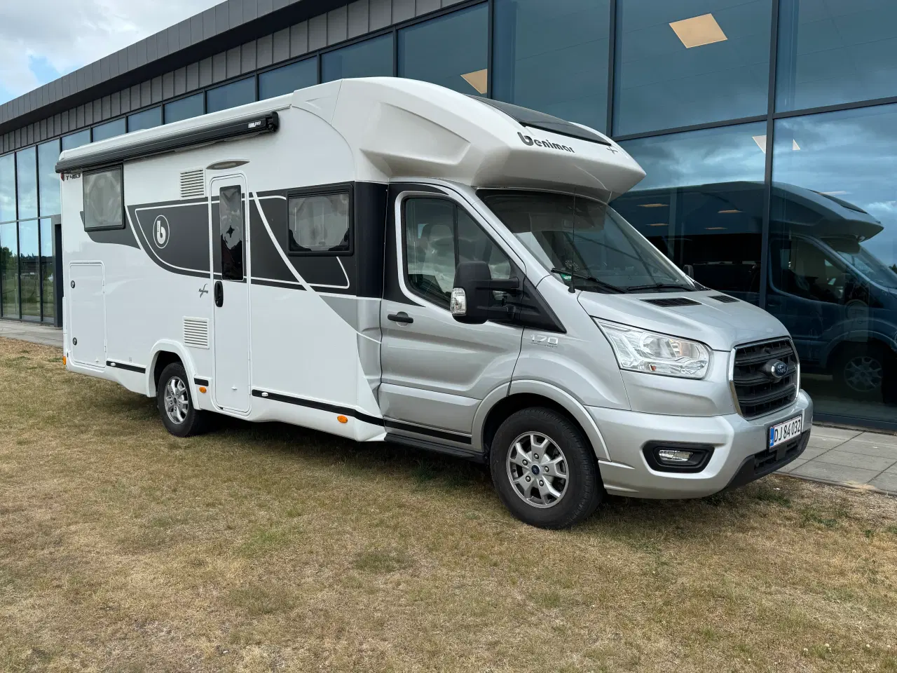 Billede 1 - Ford Benimar 2,0 Tessoro 463 aut Northautokapp