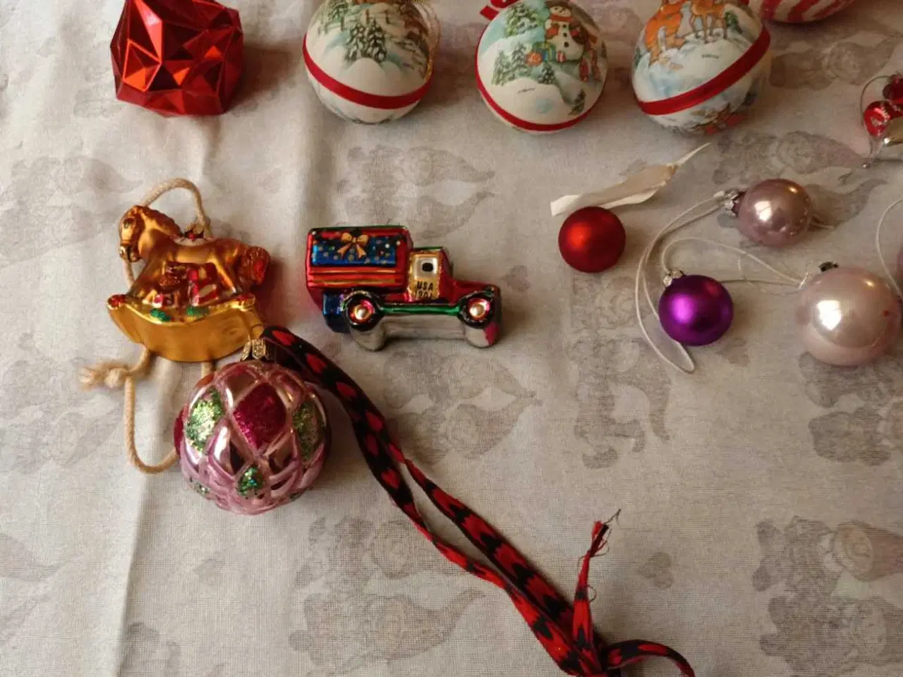 Billede 4 - 🎄 Stor julepakke (88 dele) m. Opbevaringskasse -