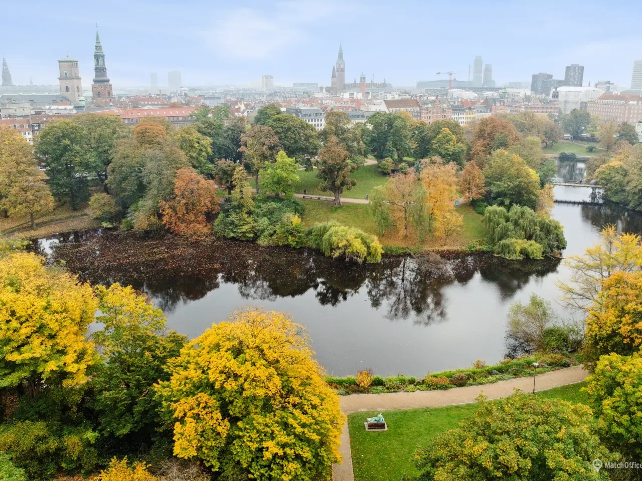 Billede 15 - udlejningsejendom med 13 bolig- og 7 erhvervslejemål med Ørstedsparken som nabo