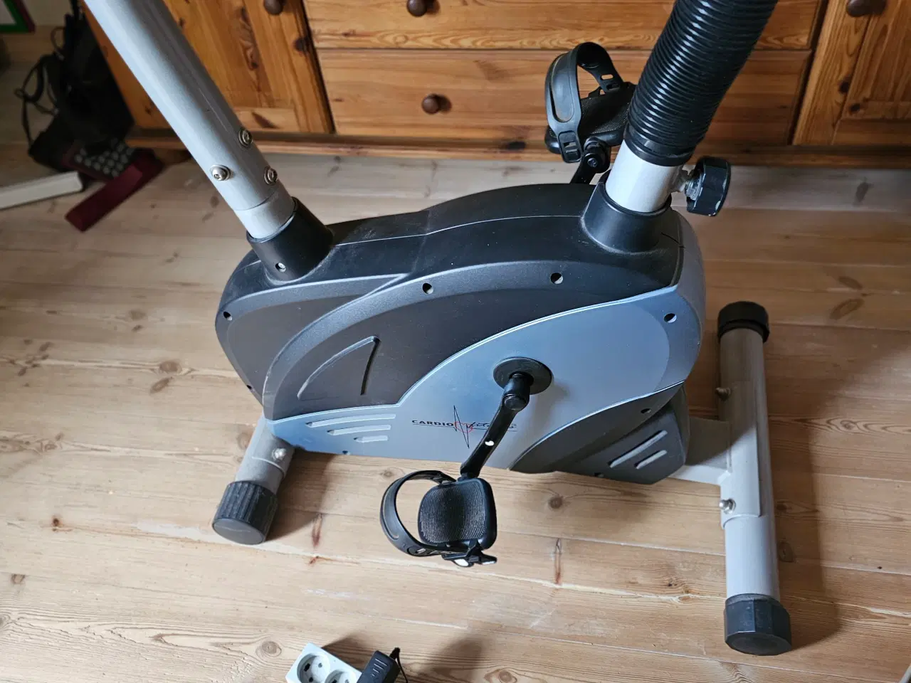 Billede 6 - Crosstrainer og motionscykel