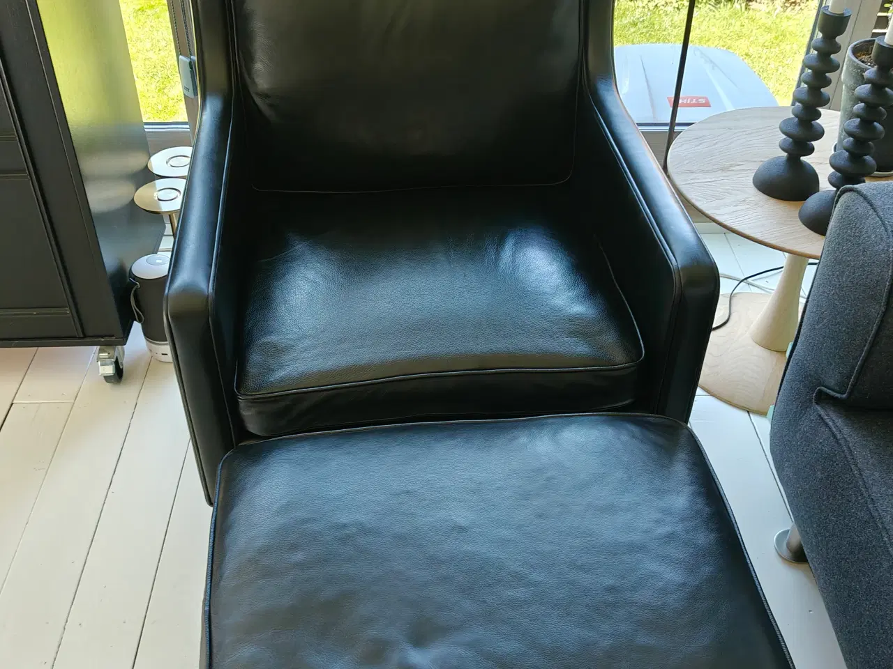 Billede 2 - Øreklapstol med skammel fra Grandt Design
