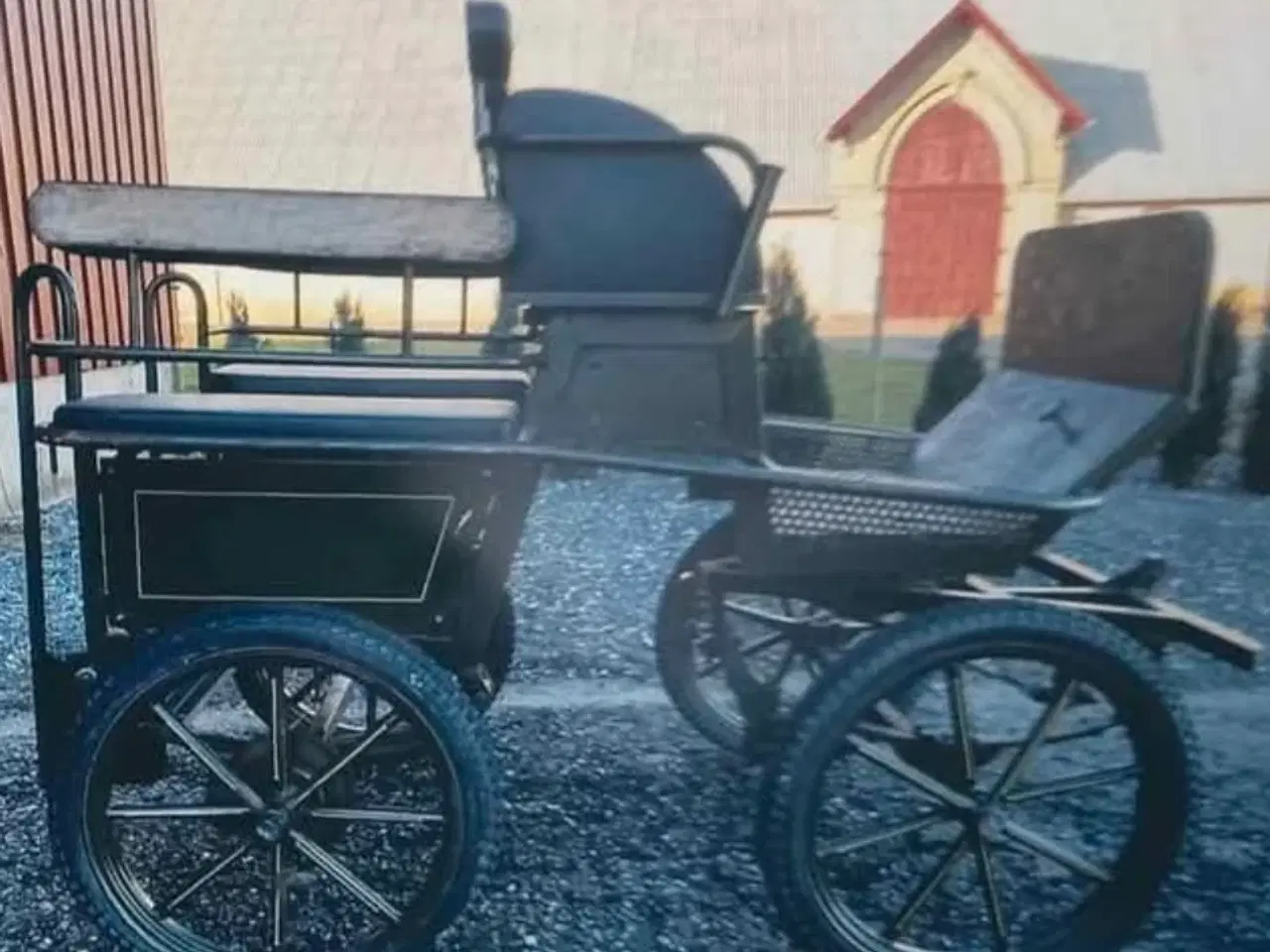 Billede 1 - Hestevogn/trænings og turvign