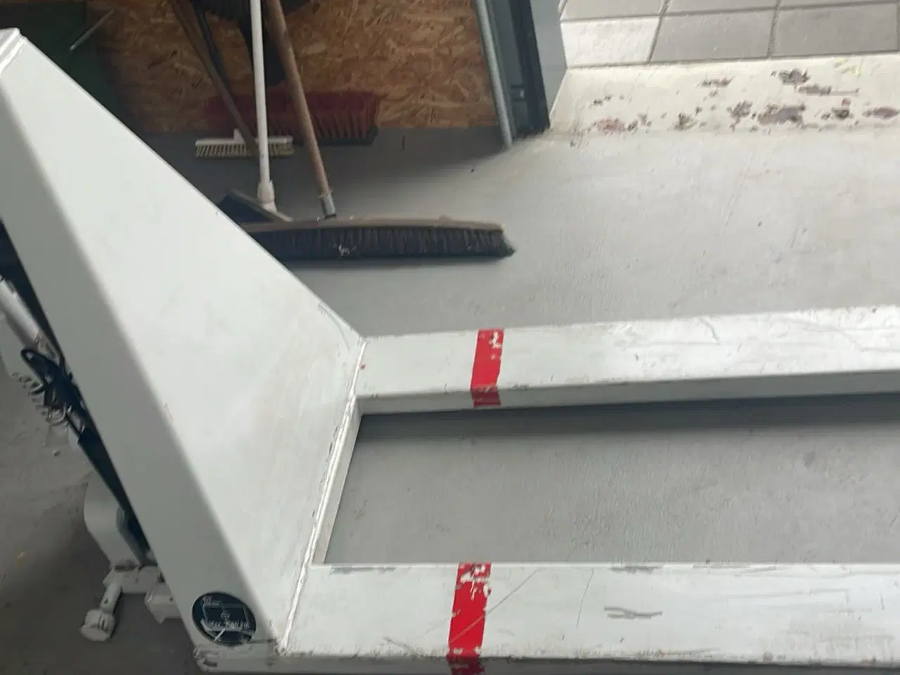 Billede 2 - Palleløfter/ højdeløfter med el