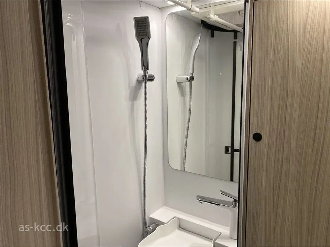 Billede 19 - 2026 - Sun Living S 70 SL Automat gear 165 HK   Sun Living S 70 SL  165 HK og Automatgear .