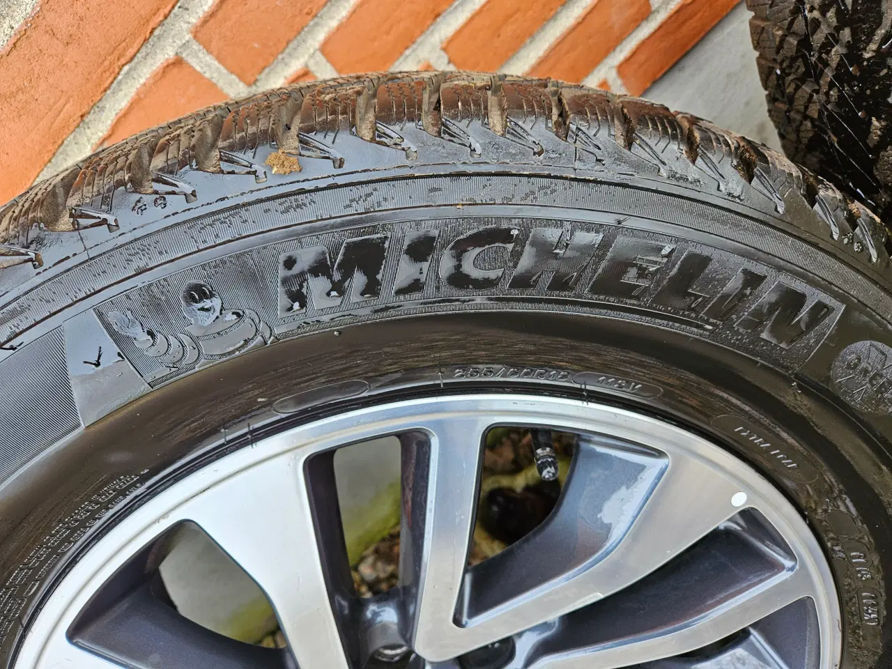 Billede 4 - Nissan Navara originale fælge Michelin dæk