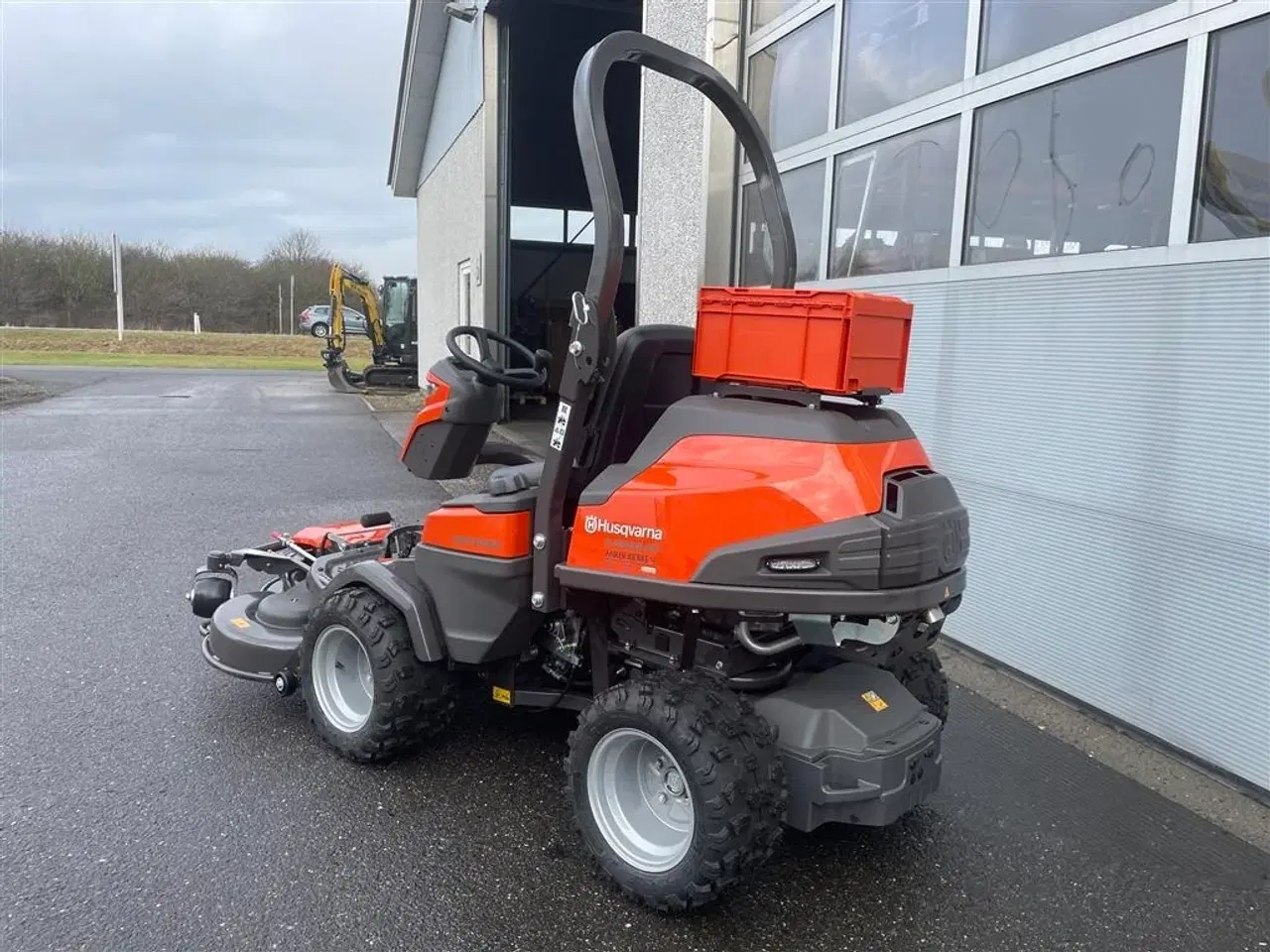 Billede 3 - Husqvarna P524 XR fjernstyret Inkl. combi 122 cm klippebord.