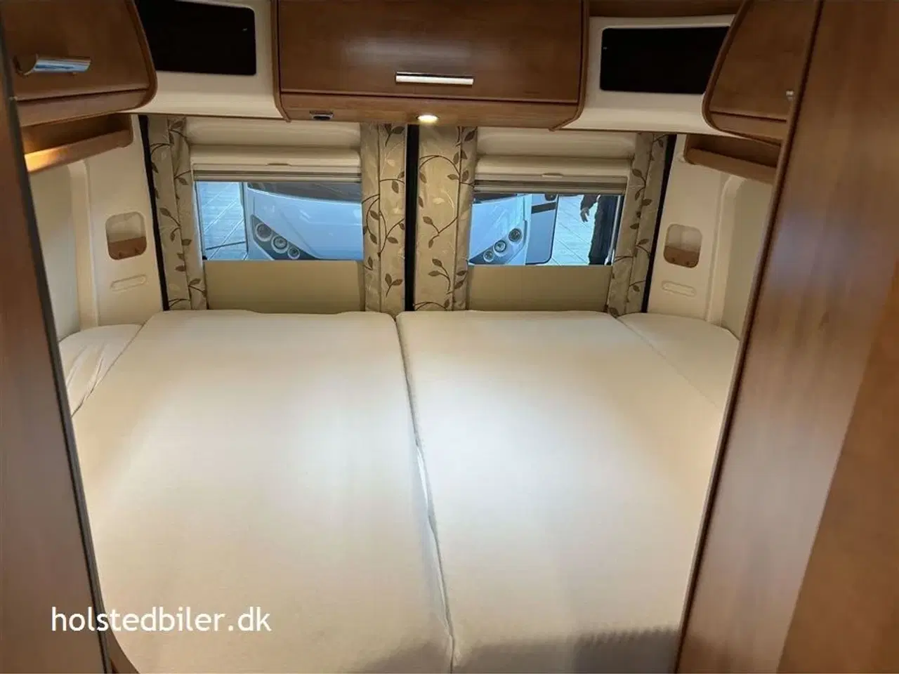 Billede 13 - 2019 - Carthago malibu 600 DB   Automatgear, km 31000, dieselfyr med indb. el-patron m.m.