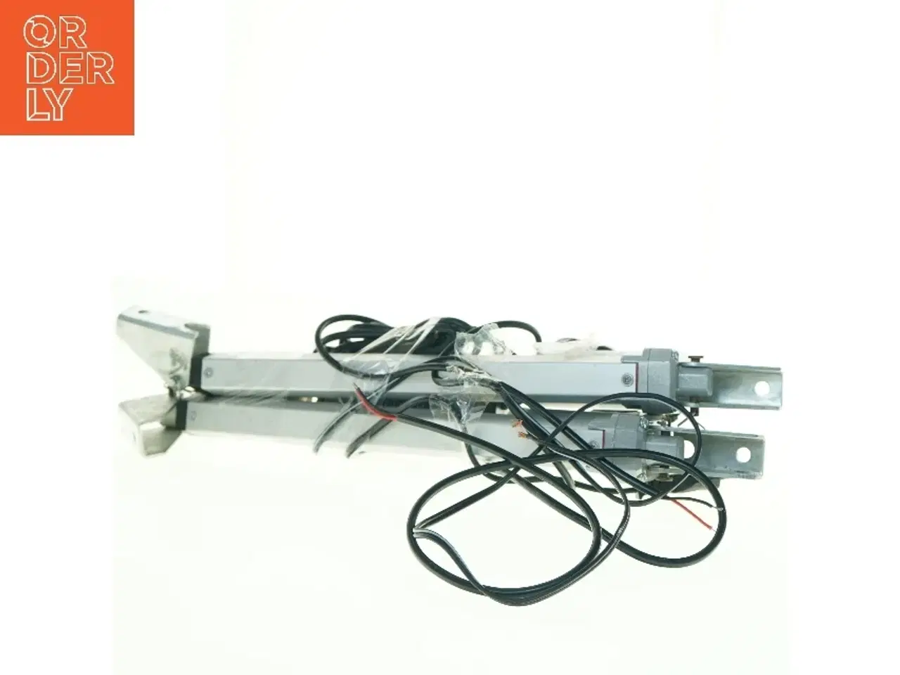 Billede 4 - To lineare aktuatorer - eller arme der kan åbne og lukke ting (str. 46 x 10 cm)