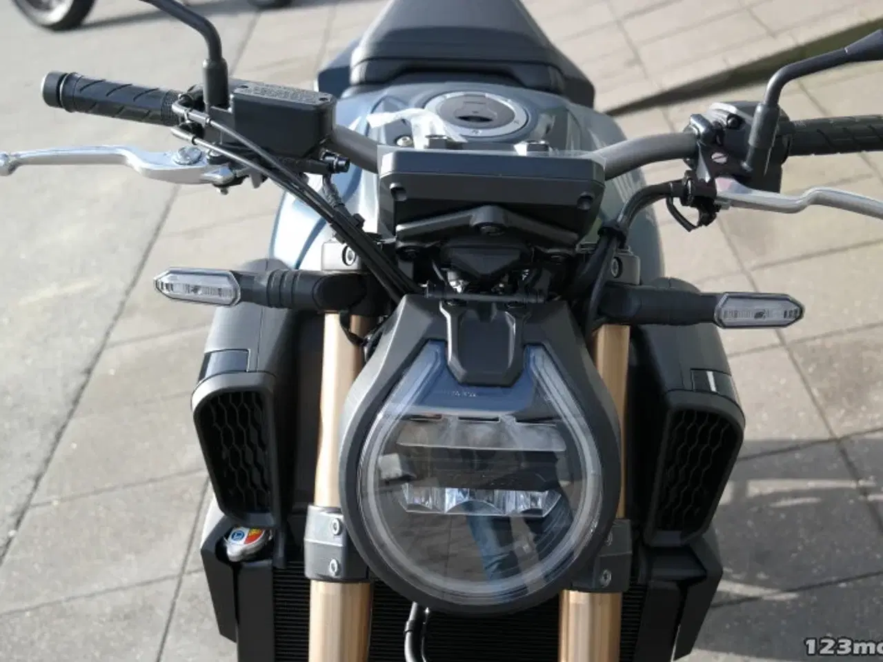 Billede 15 - Honda CB 650 R E-Clutch MC-SYD       BYTTER GERNE