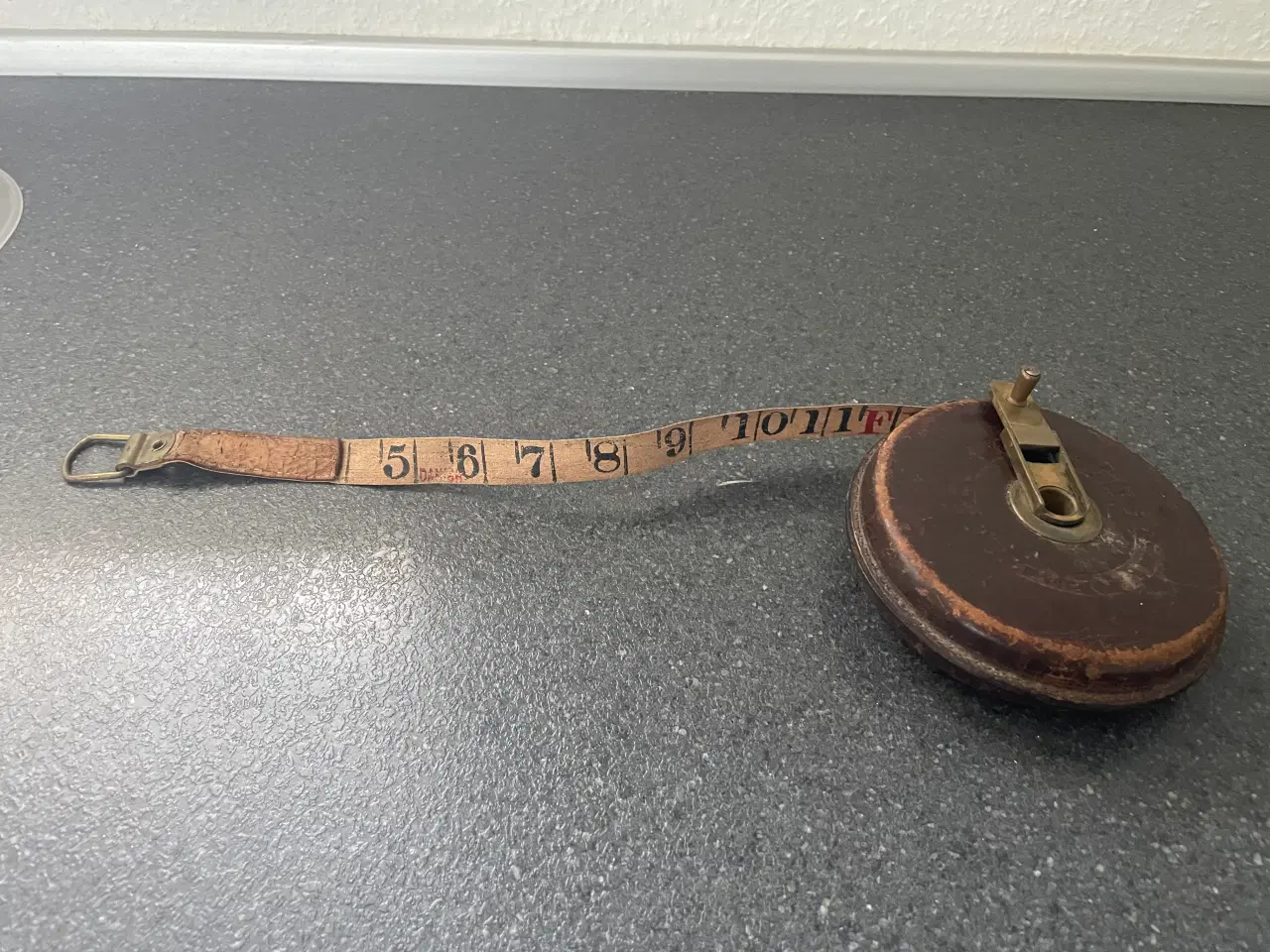 Billede 2 - Målebånd  meget gammel 15 m.