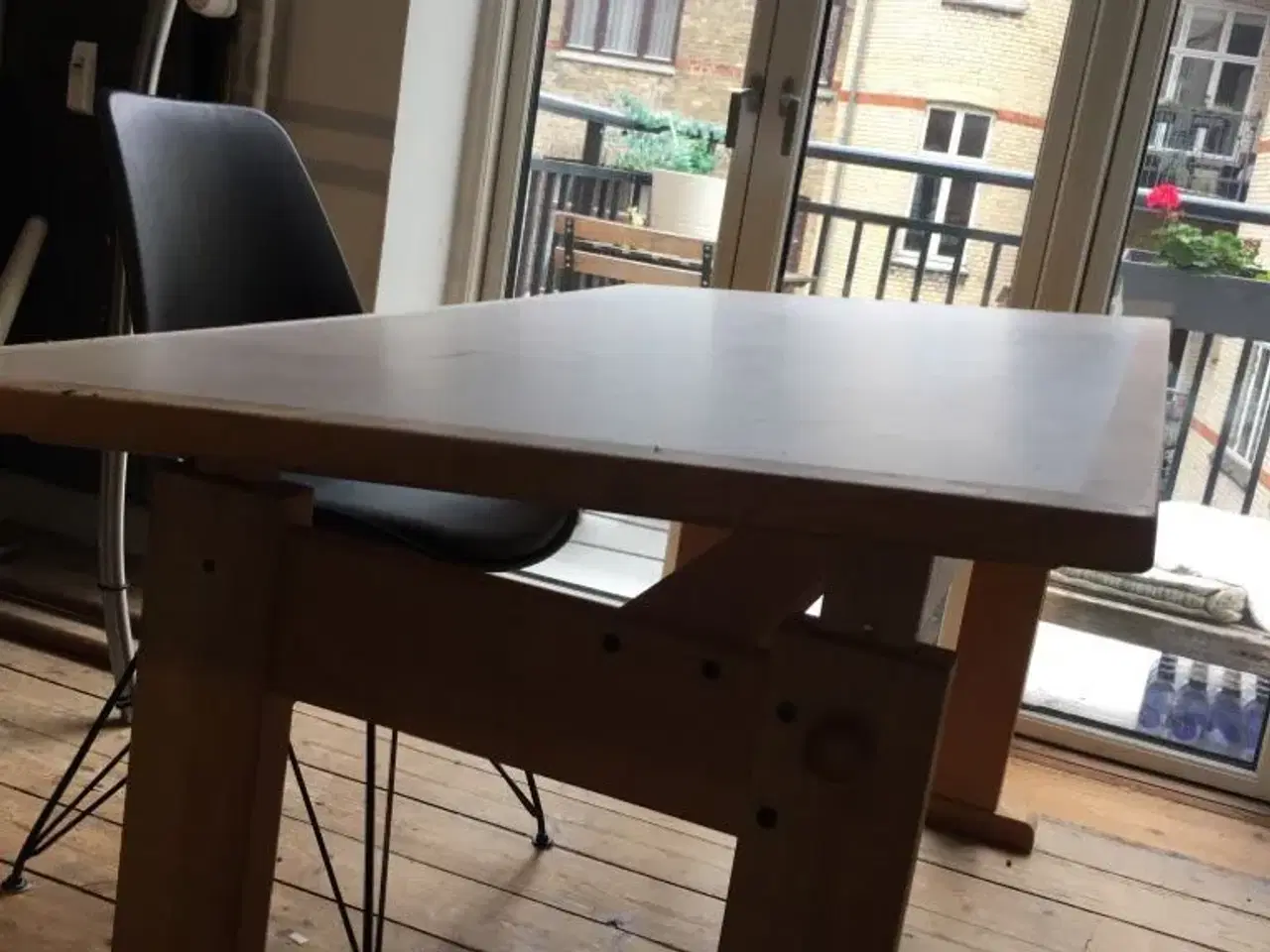 Billede 1 - Skrivebord/ arkitektbord/ tegnebord