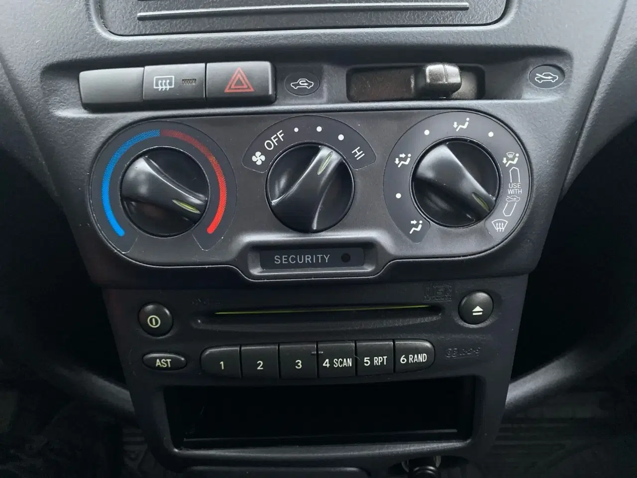 Billede 14 - Toyota Yaris Verso 1,3 Linea Sol 86HK