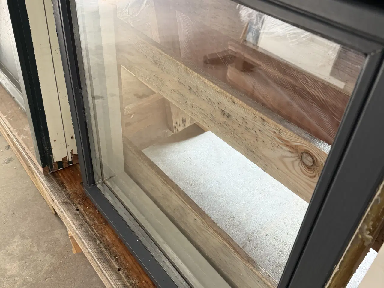 Billede 3 - Mørkegråt vindues/facadeparti 