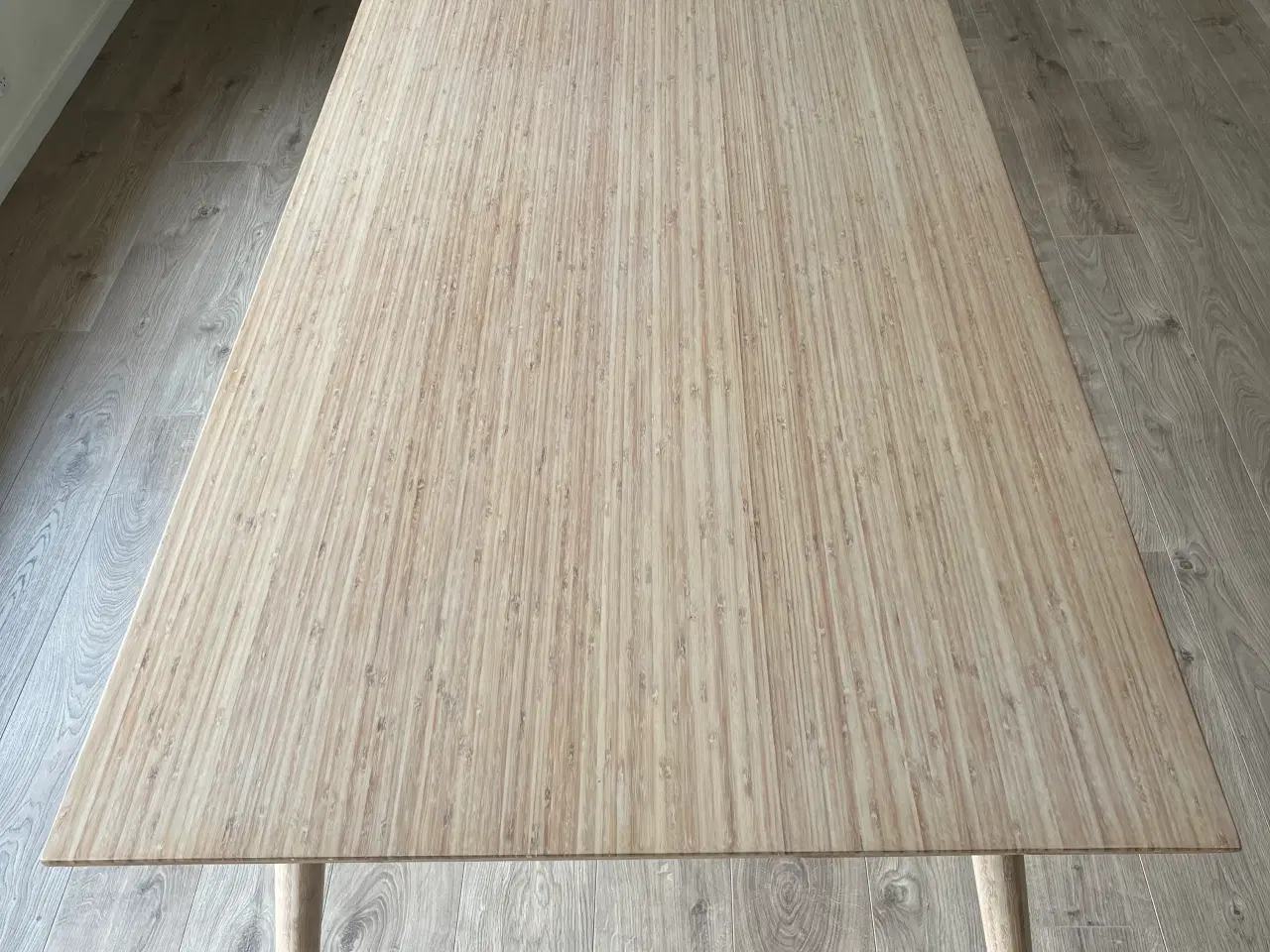 Billede 1 - Spisebord i bambus