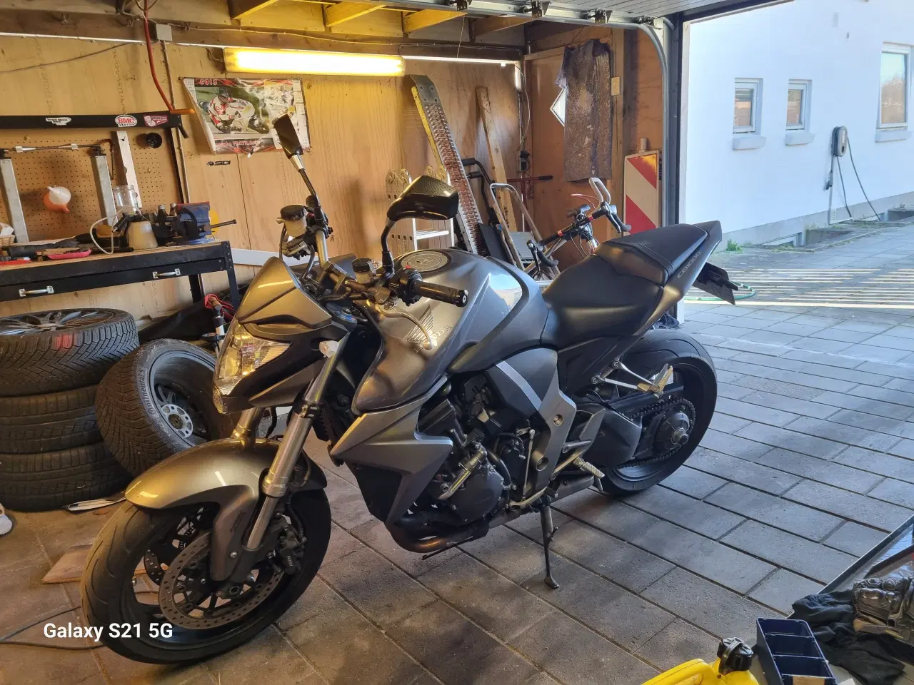 Billede 2 - Honda cb1000r 