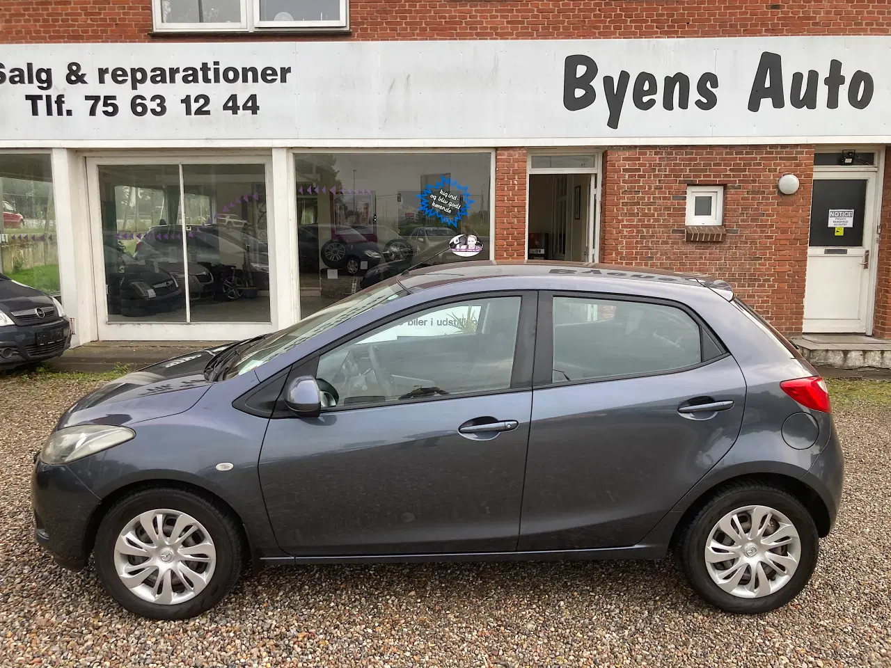 Billede 1 - Mazda 2 Nysyn Meget pæn og velholdt