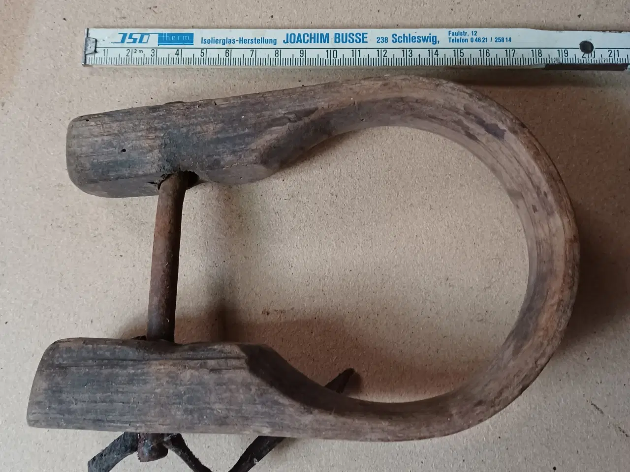Billede 3 - Antikke husdyrsredskaber af træ og jern