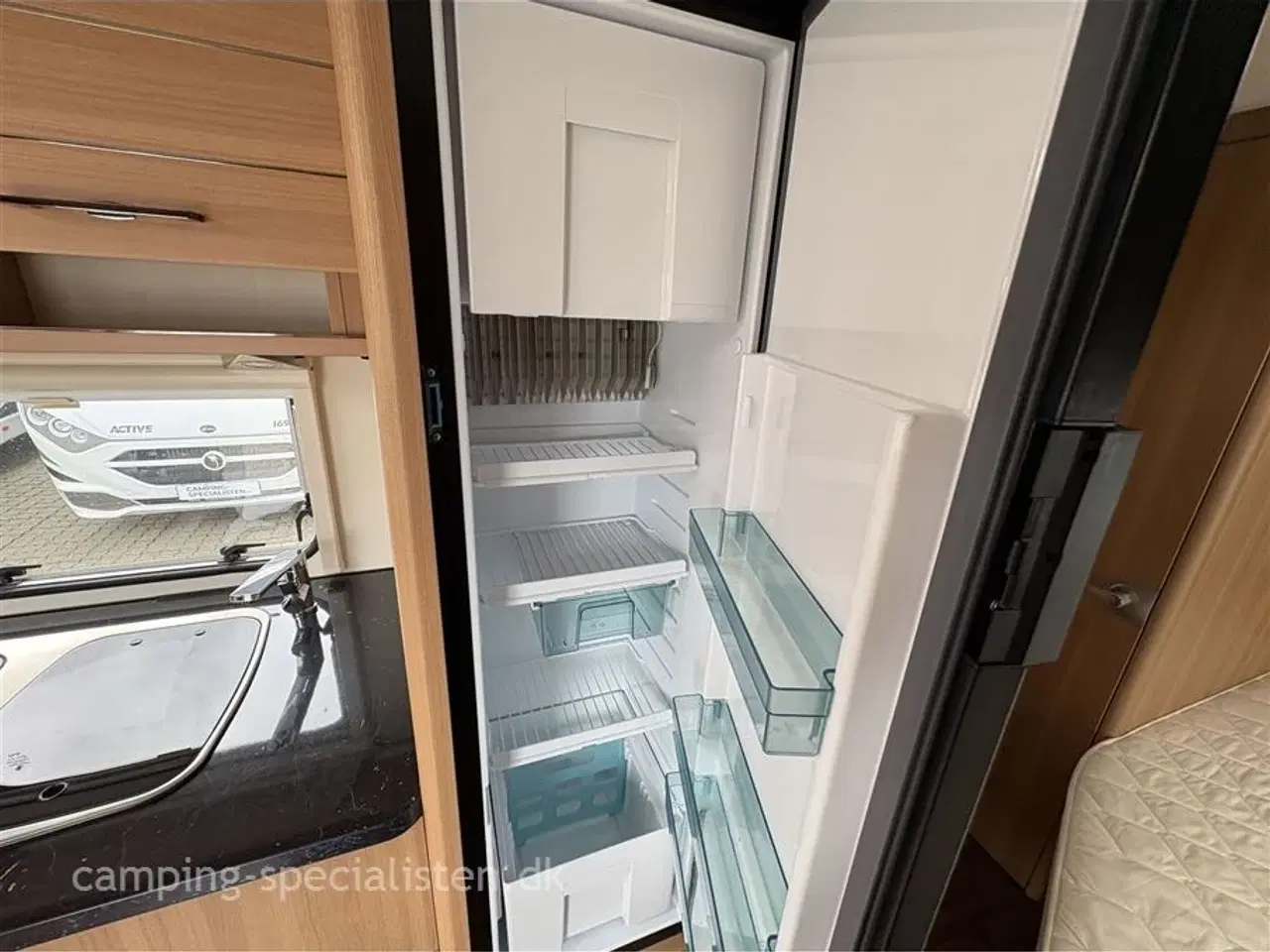 Billede 8 - 2017 - LMC Style 460 D   LMC Style 460 D 2017 - Se den hos Camping-Specialisten.dk
