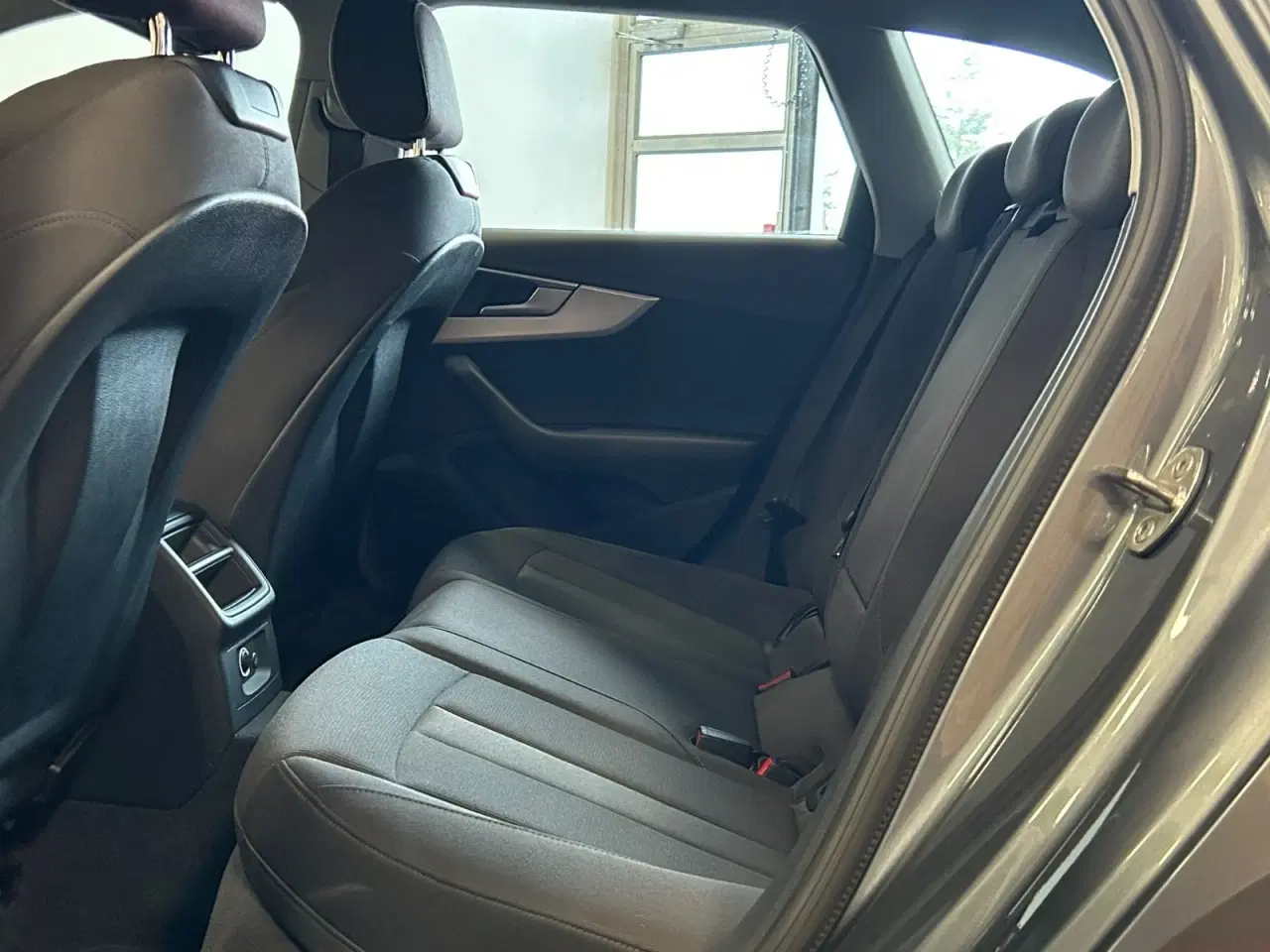 Billede 11 - Audi A4 40 TFSi Sport Avant S-tr.