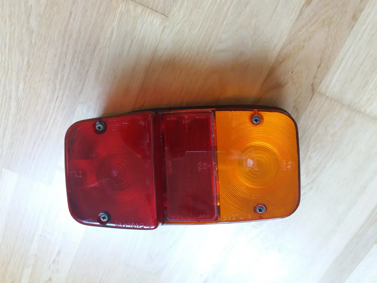 Billede 1 - Ny baglygte ( Butlers 1807 ) Bedford