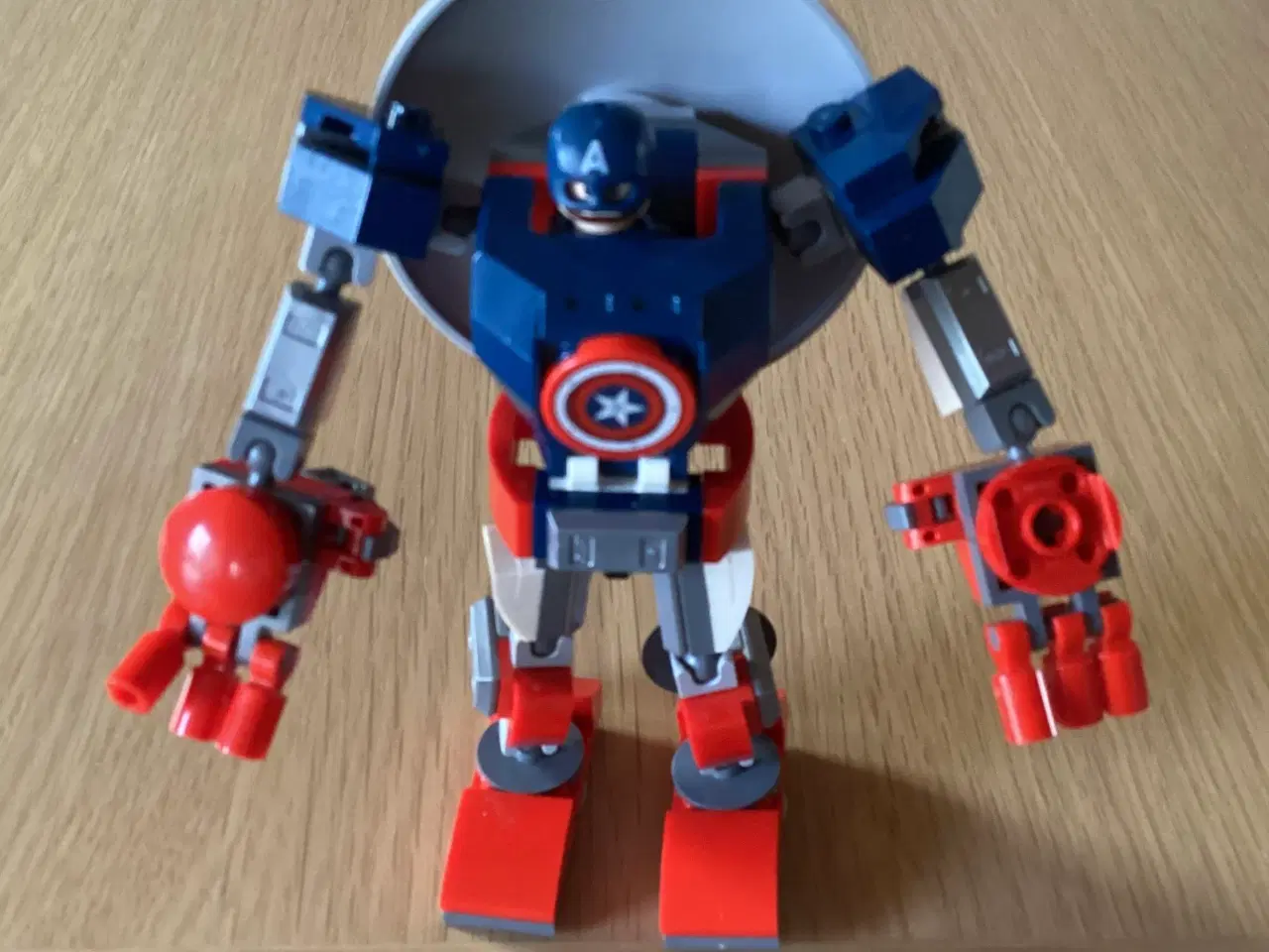 Billede 2 - Avengers Captain Americas Kamprobot, Lego 76168