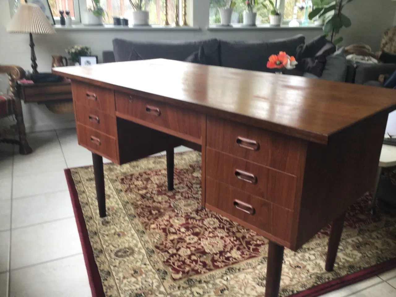 Billede 1 - Skrivebord