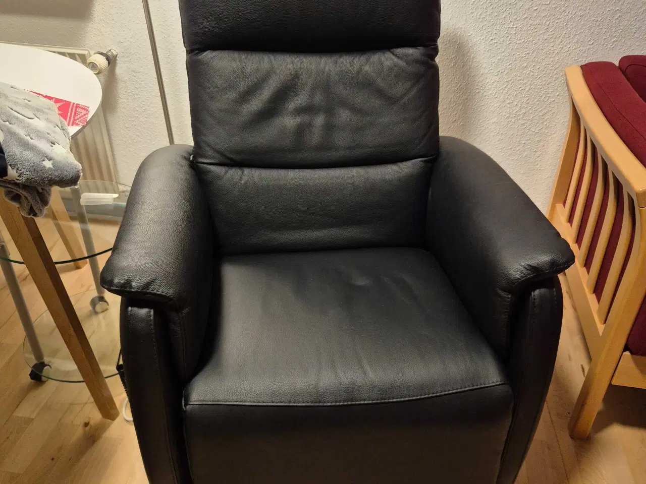 Billede 1 - Elektrisk løftestol i kalveskind