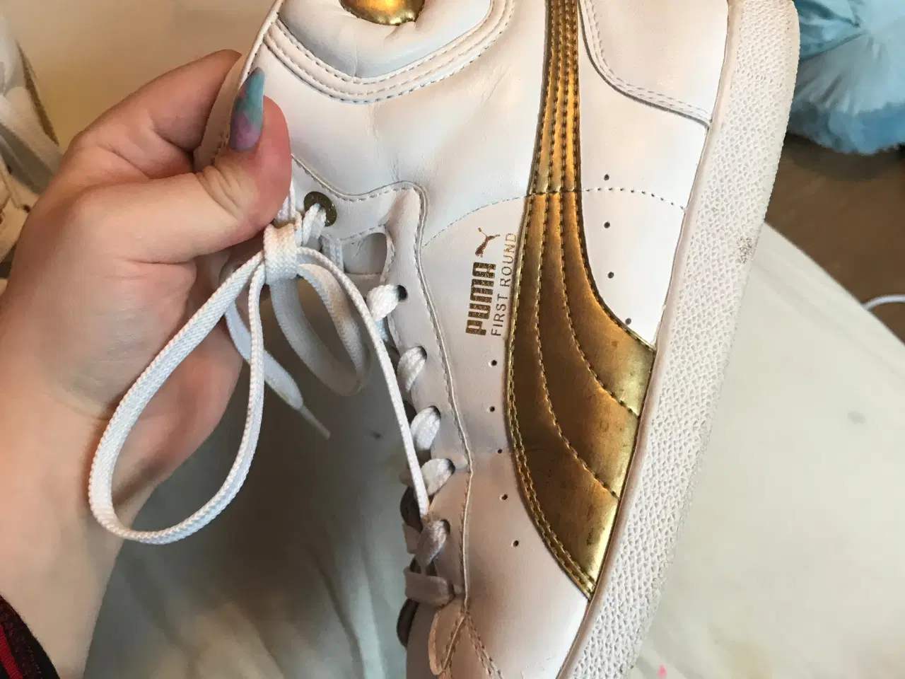 Billede 1 - Hvid/guld puma sko