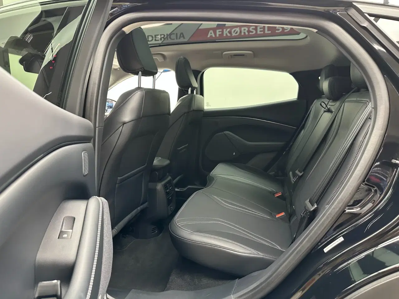 Billede 14 - Ford Mustang Mach-E 75 Premium Standard Range