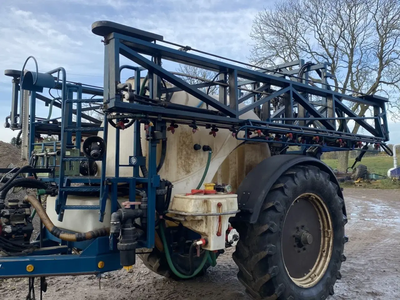 Billede 1 - MGM 3000 ltr. 24 mtr. Sprøjten er synet 2024. Der medfølger også smalle hjul til sprøjten.