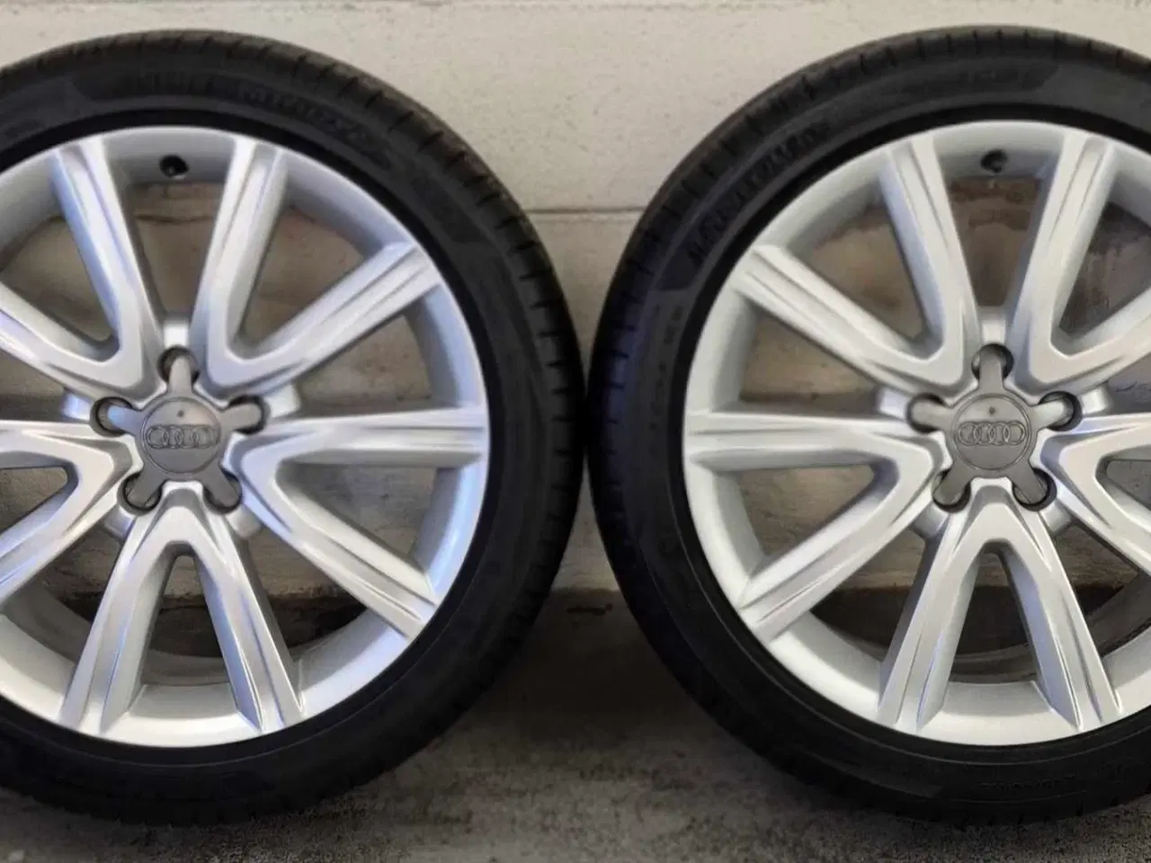 Billede 2 - AUDI A4 / A5 / A6 / A7 ORIGINAL ALUFÆLGE MED NYE S
