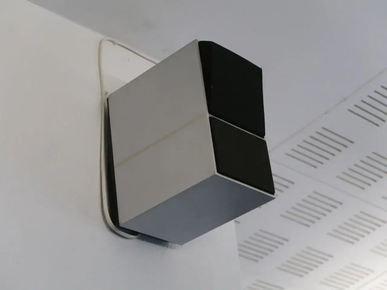 Billede 2 - 2 stk. Bang & Olufsen CX50 højtaler