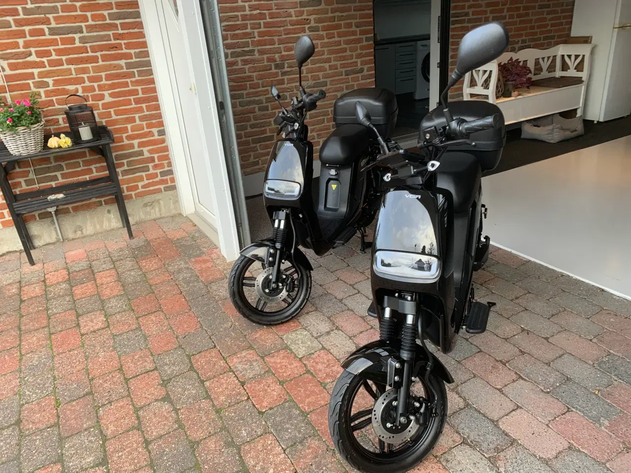 Billede 2 - Vga EV1000. 2 stk 30 km 1 og 2 mdr.