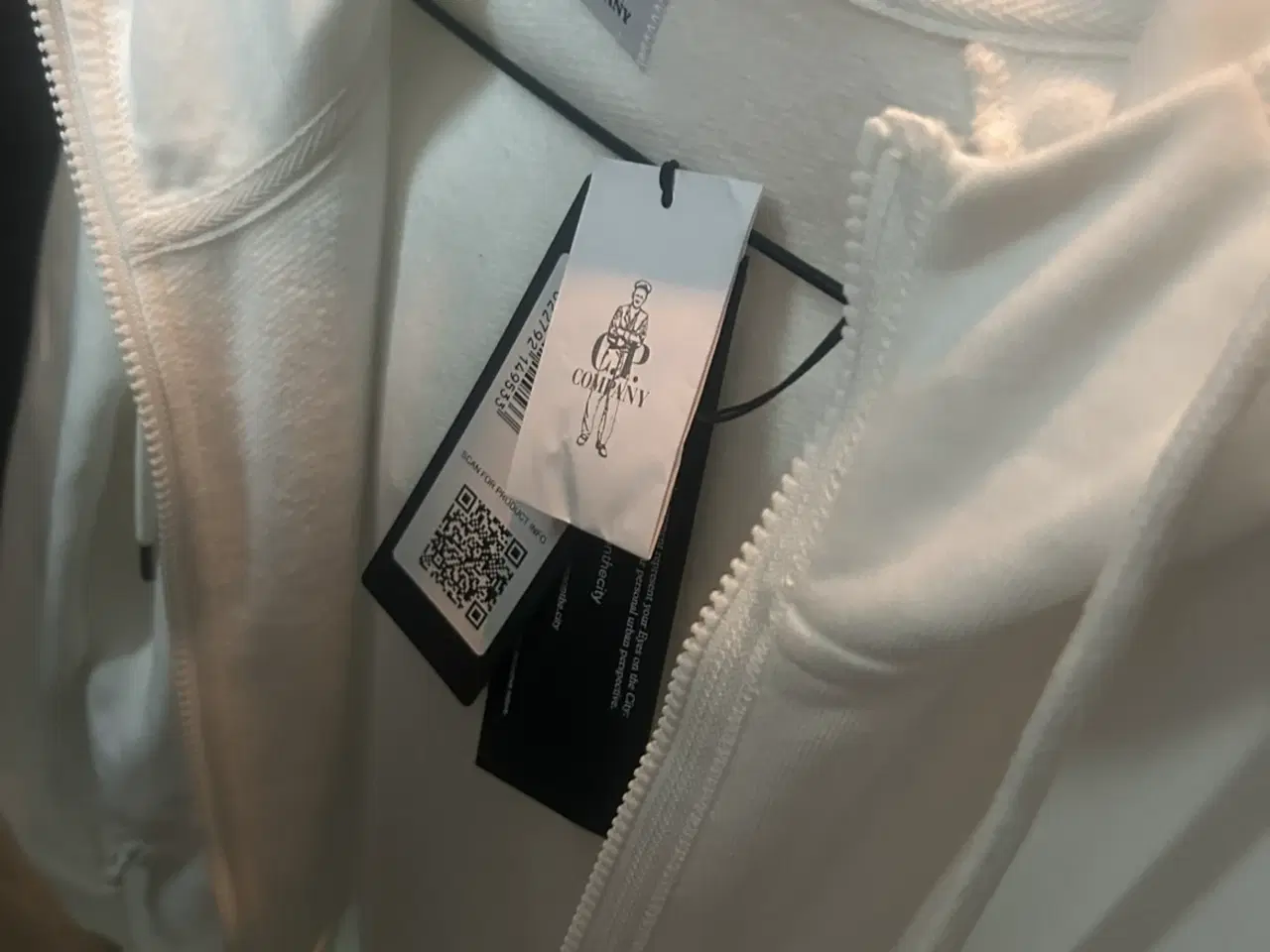 Billede 6 - C.P. Company  Goggles-detail zip-up hoodie