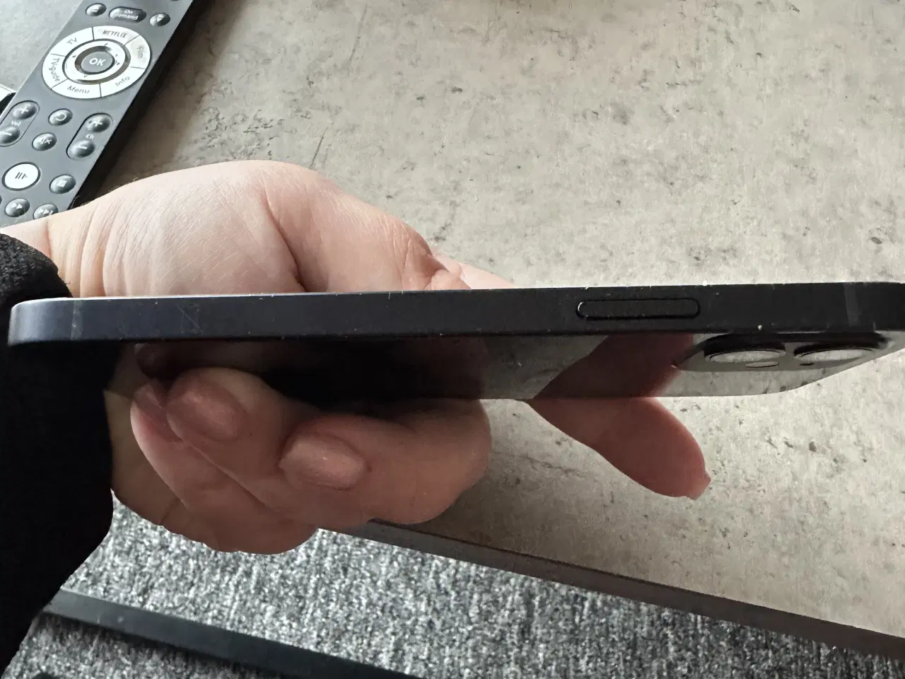 Billede 3 - iPhone 12 64 GB med tilbehør sælges