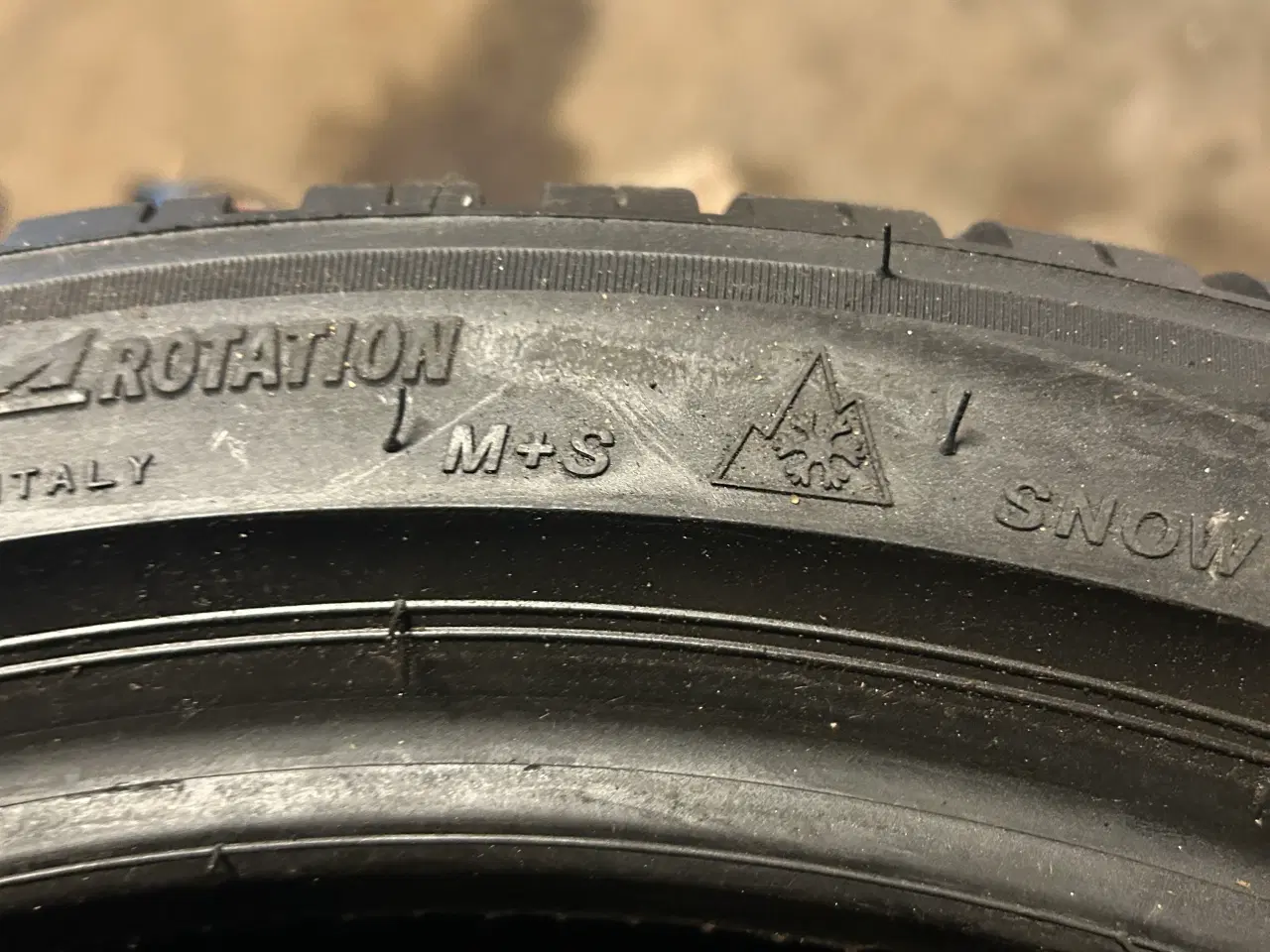 Billede 3 - Vinterdæk fra Bridegestone 205/45r17 4 stk