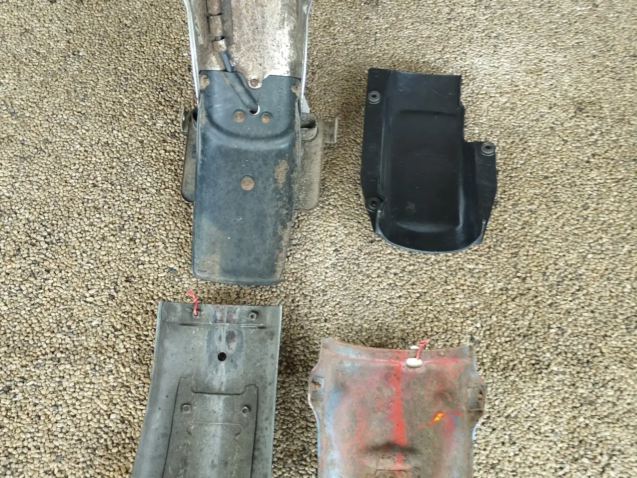 Billede 2 - Forskellige bagskærme mrk. med pris type. ( %)