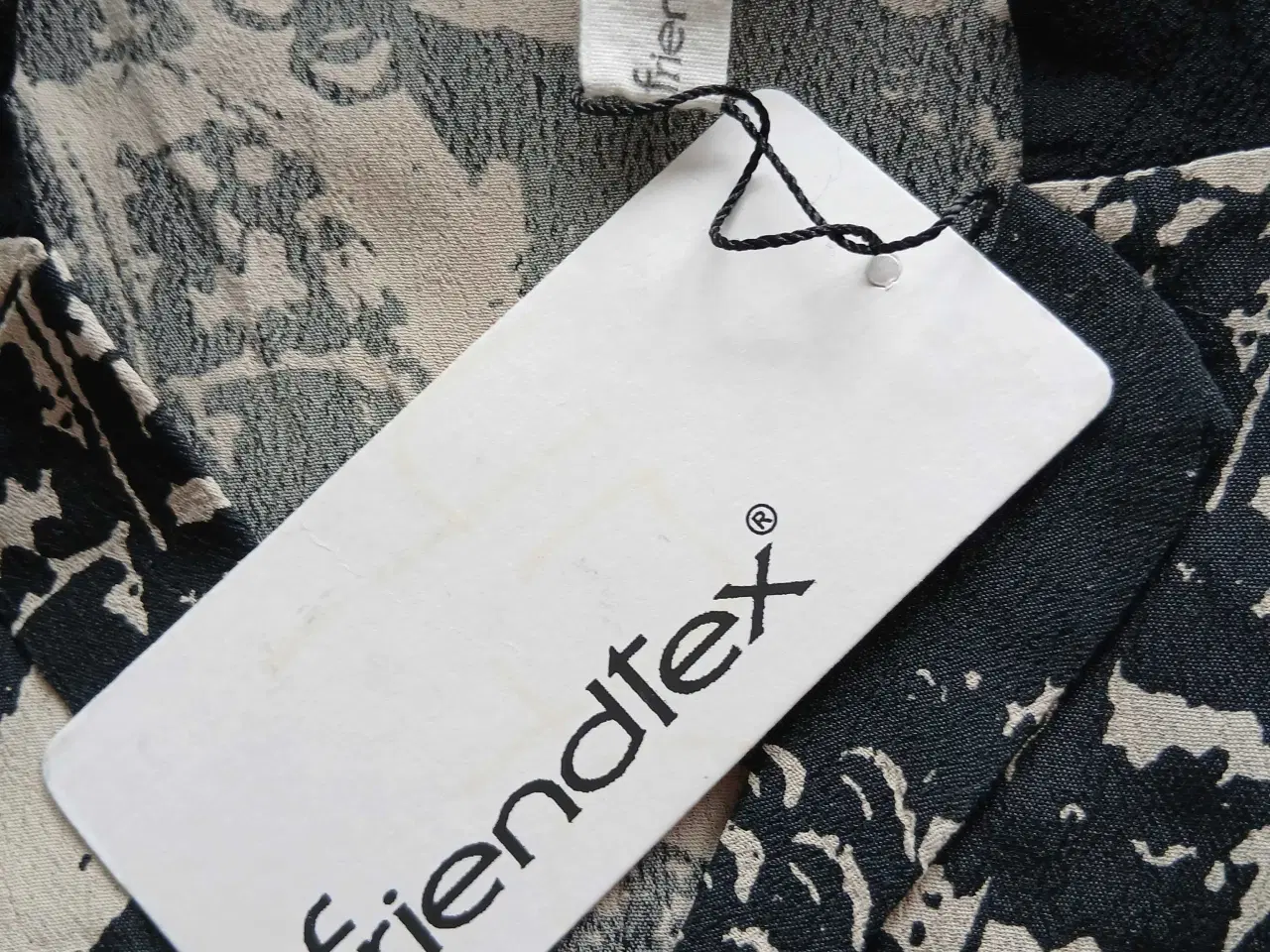 Billede 8 - Skjorte. Friendtex. Medium/38