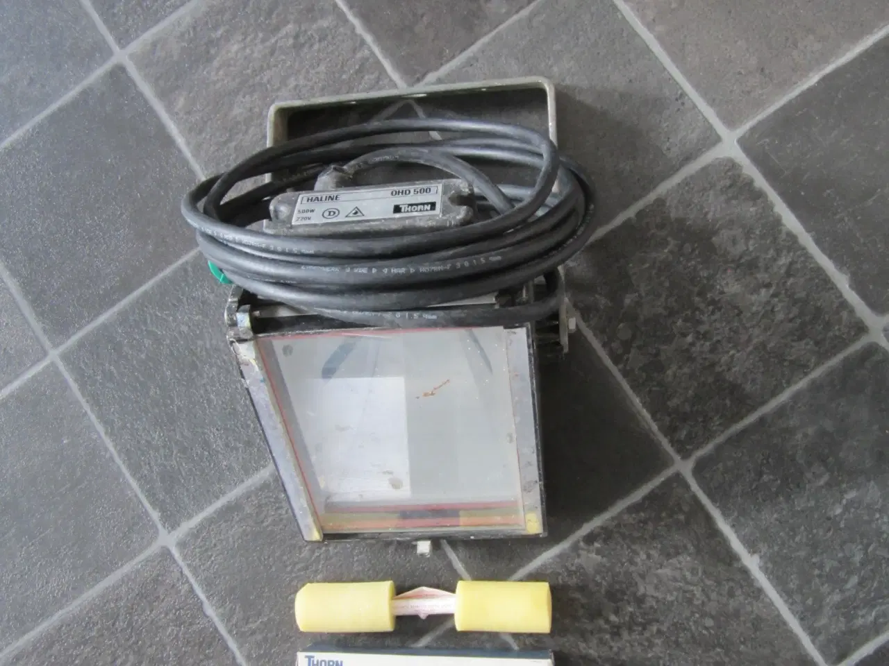 Billede 3 - Arbejds lampe Hallogen 220 V. 500 W.