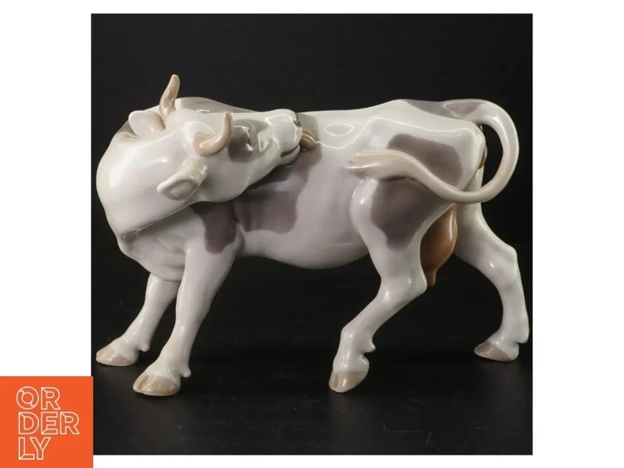 Billede 1 - Porcelænsfigur af ko fra B&G (str. 23 cm)