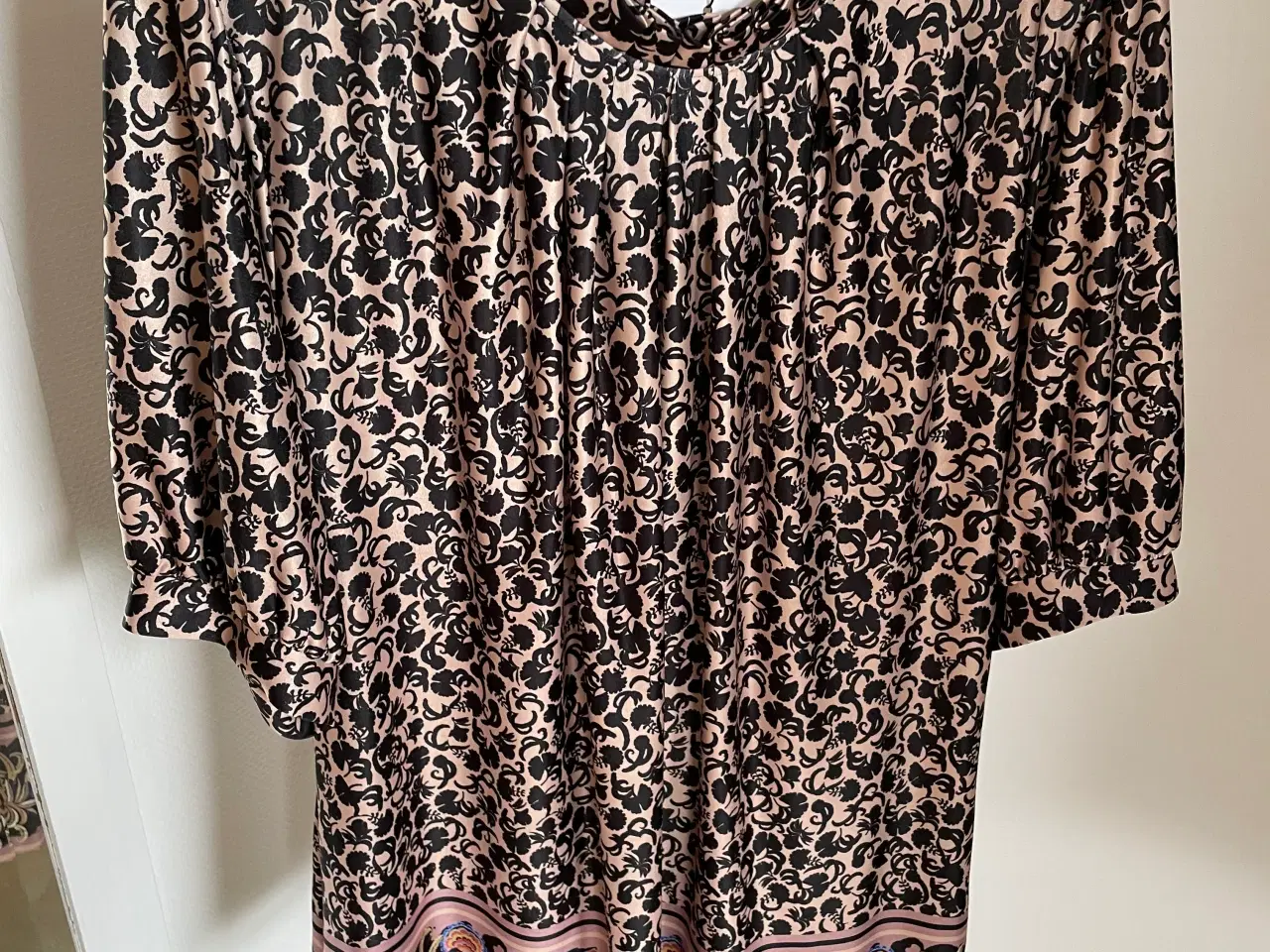 Billede 1 - In Front top str. 44